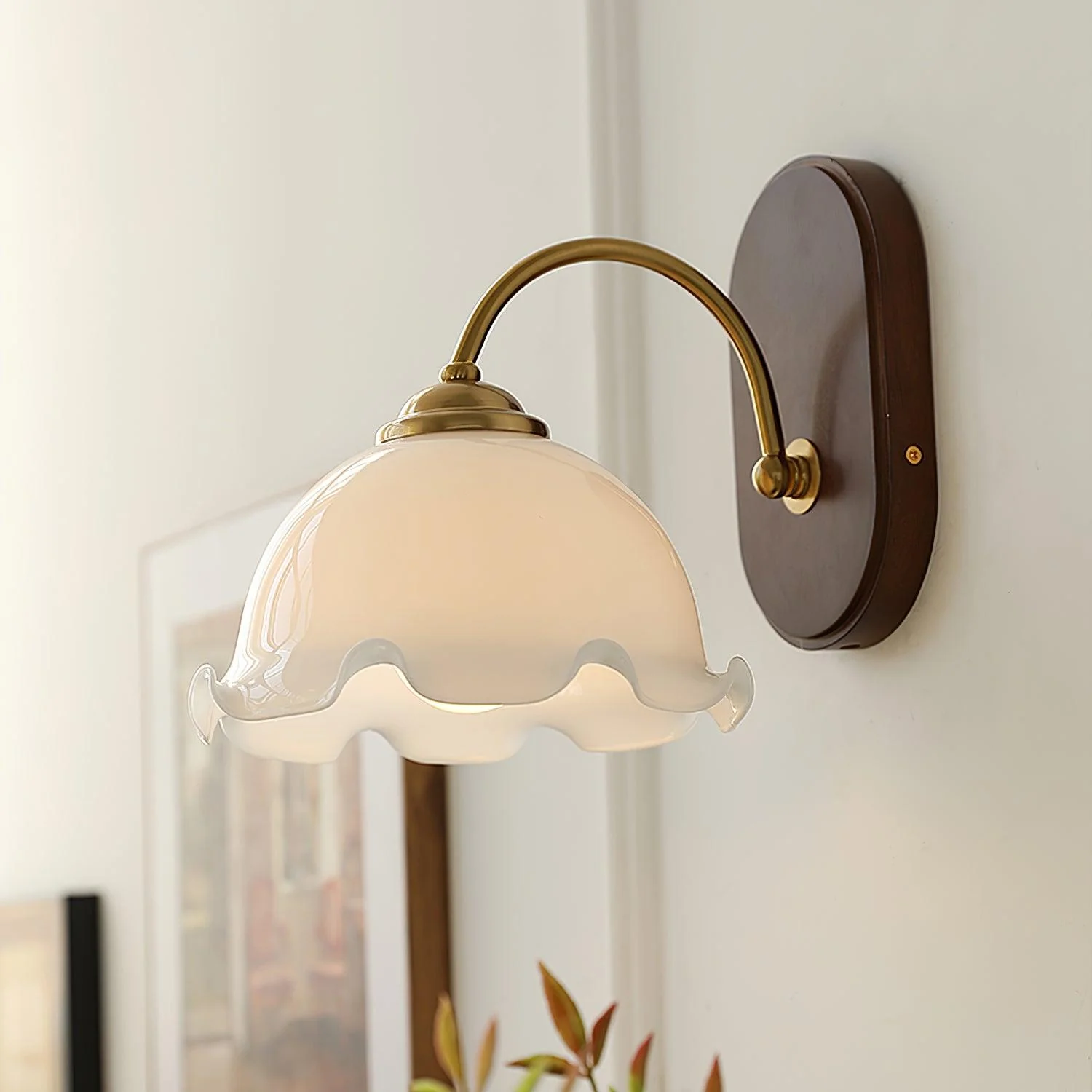 Vintage Flower Wall Lamp - Image 2