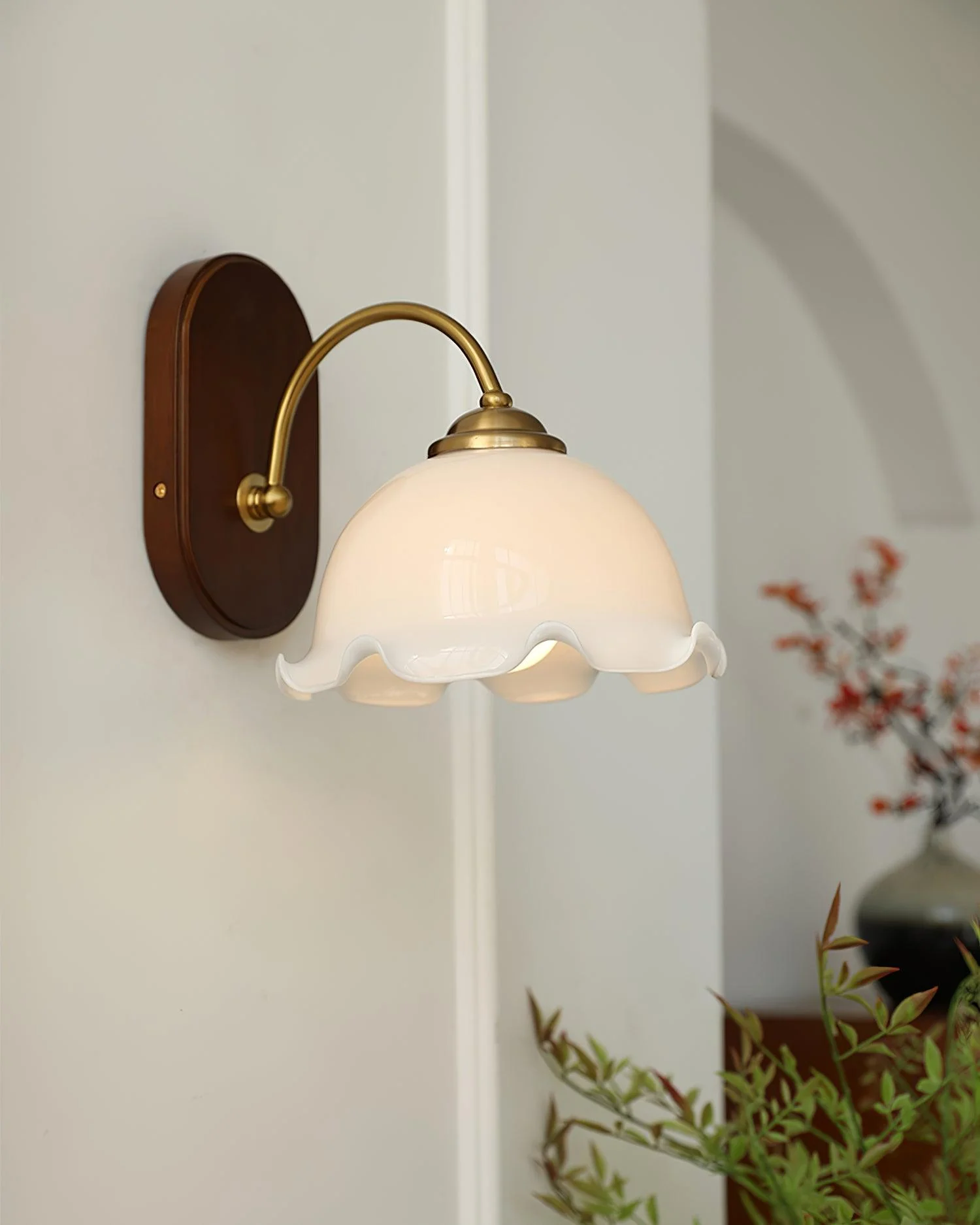 Vintage Flower Wall Lamp - Image 3