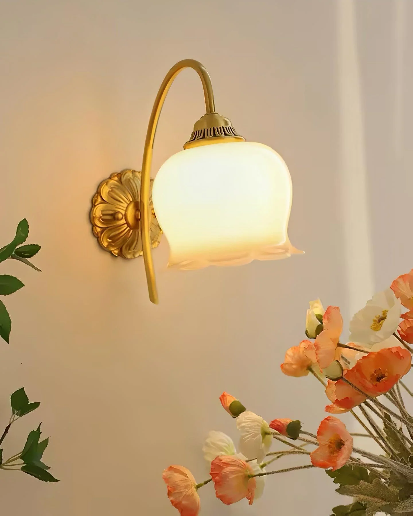 Vintage Mia Wall Lamp - Image 3